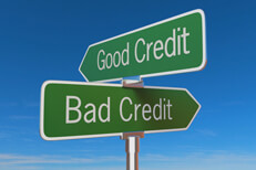 Street sign with good credit and bad credit pointing in opposite directions