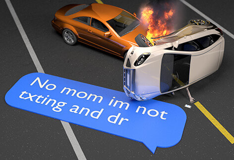 No mom im not texting Car accident with teen driver injury from texting while driving
